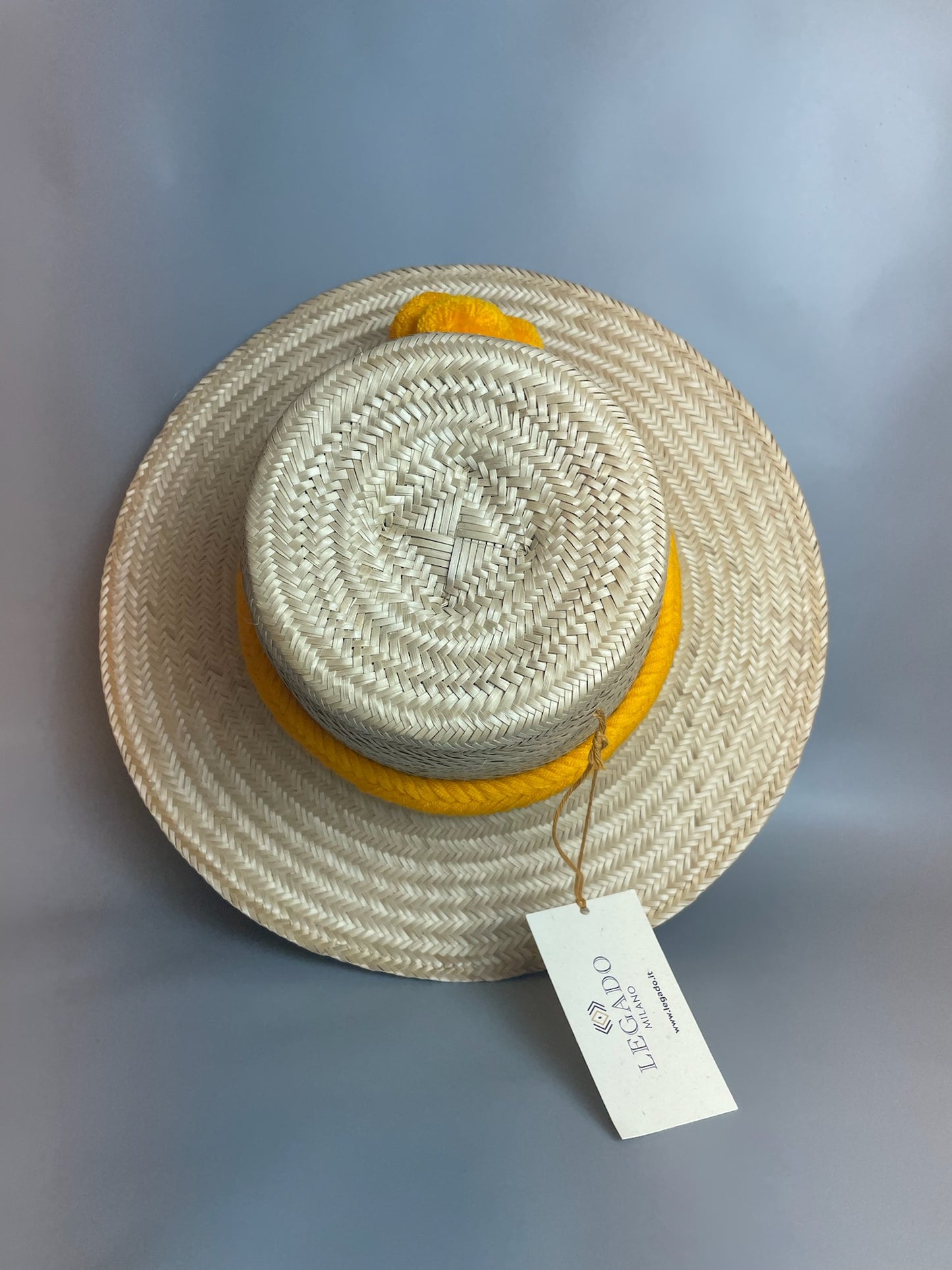 Cappello Wayuù in Palma di Mawisa, fatto a mano, nastro in cotone misto.