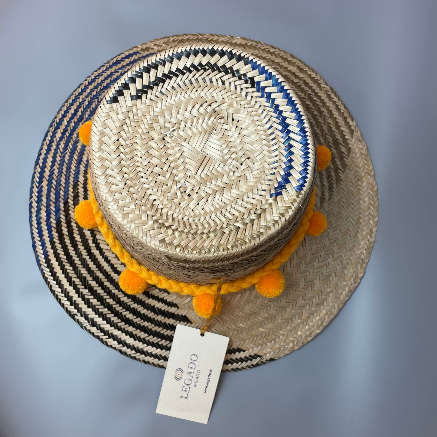 Cappello Wayuù in Palma di Mawisa, fatto a mano, nastro in cotone misto.