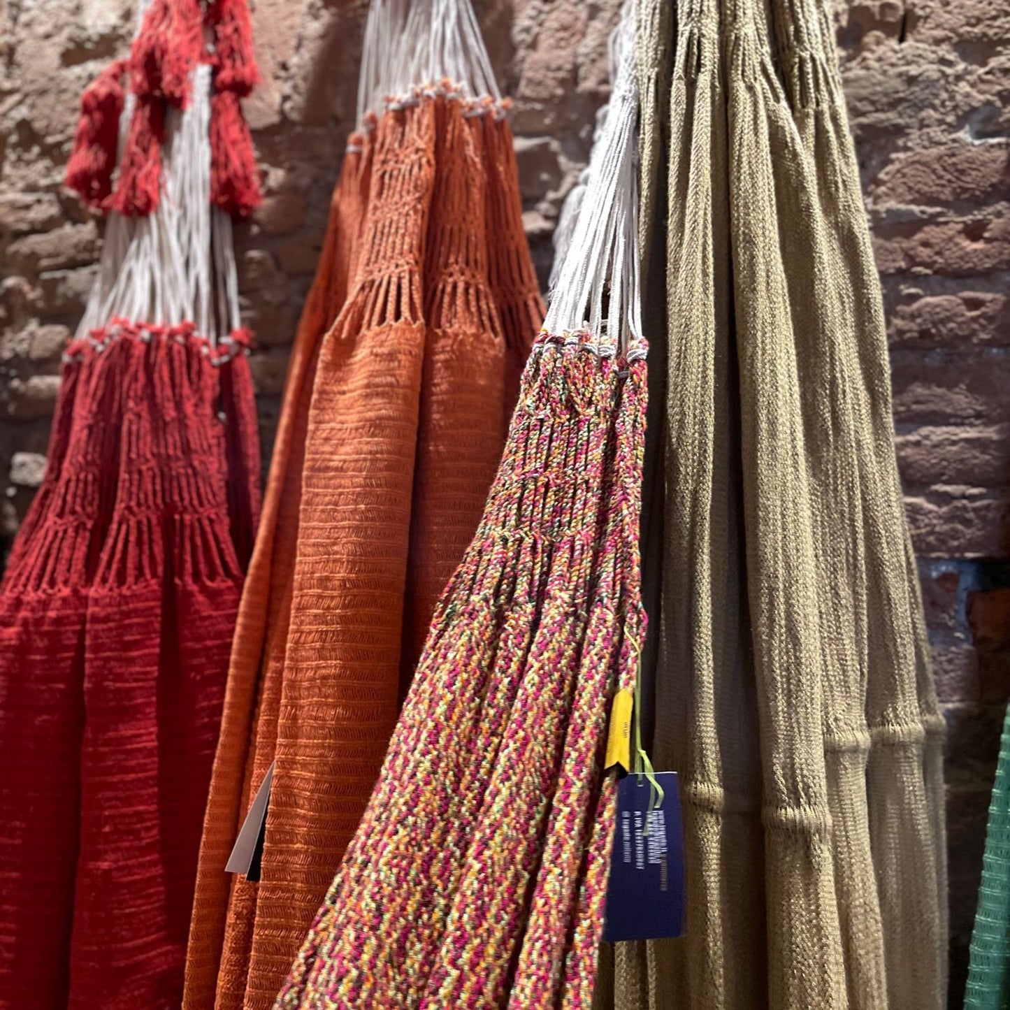 Amaca "Chinchorro" Tinta Unita Wayuù, D.O.P, tessuto a mano. Misure 3,45 x 2,40 m