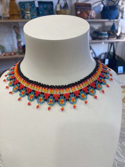 Collana Embera Media, Fatta a mano in Telaio Manuale, Etnica.