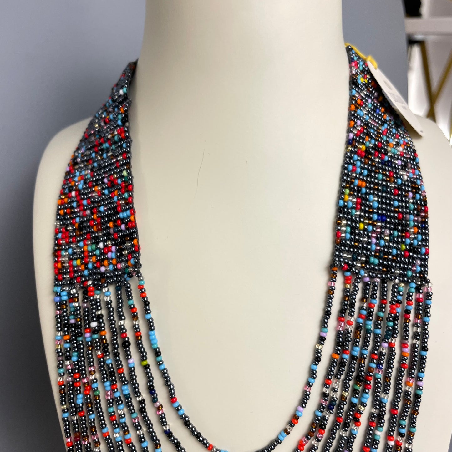 Collana Artigianale Embera Lungha in Perline di Vetro - Design Tradizionale e Anallergico
