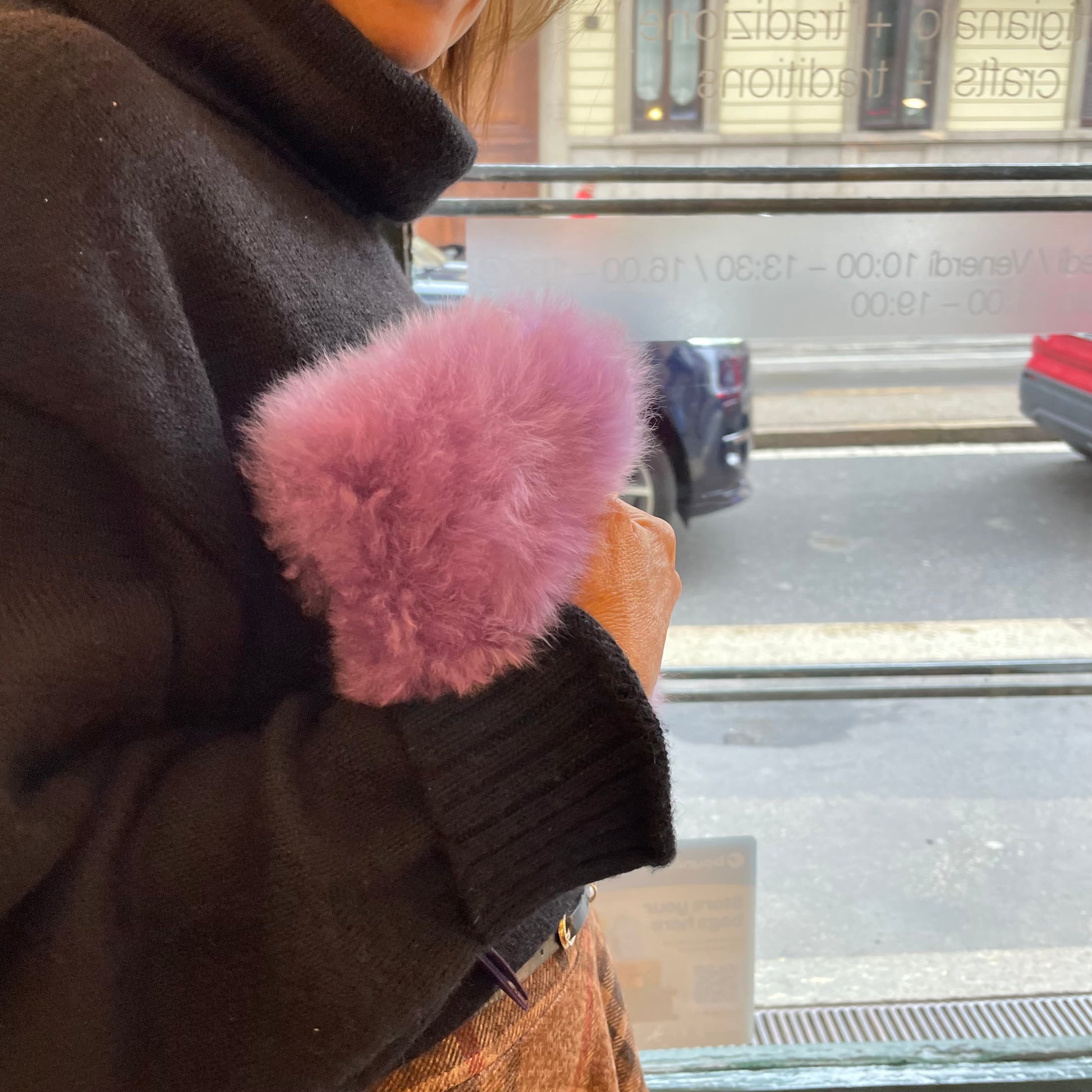 Pochette in pelo di alpaca grigio artigianato peruviano fatto a mano colore viola