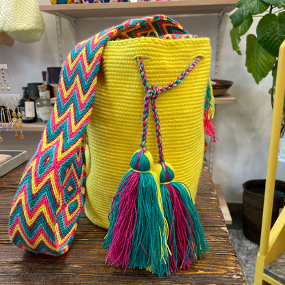 Mochila Wayuù Super Color Colombiana a Tracolla