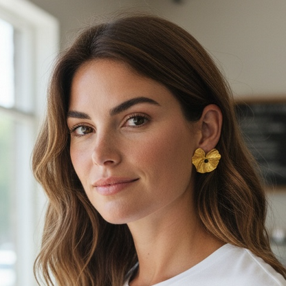 Orecchini Foglia con Smeraldi Certificati Muzo - Design Naturale