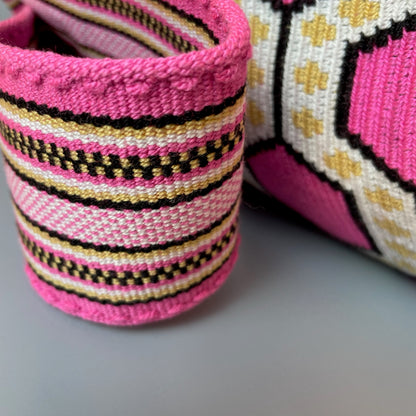 tracolla fatta al telaio borsa wayuu colombiana