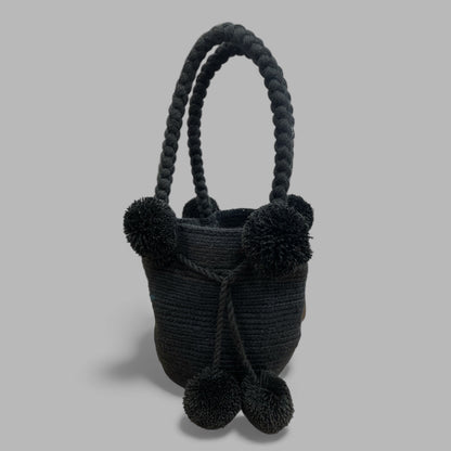 Mini mochila Wayuù nera con manico intrecciato borsa compatta resistente